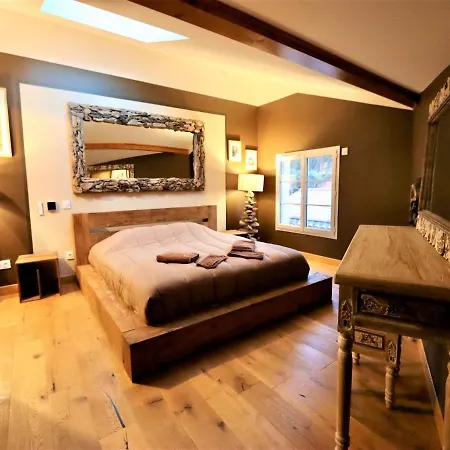 Luxurious With Private Near Villa *