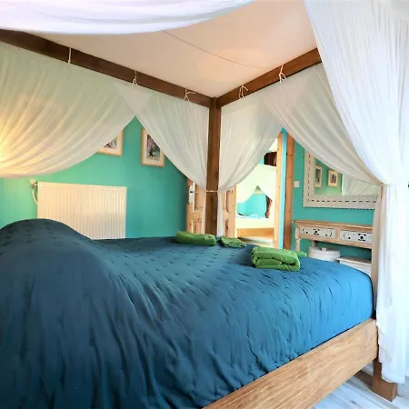Villa Luxurious With Private Near