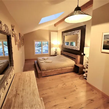 Luxurious With Private Near Villa