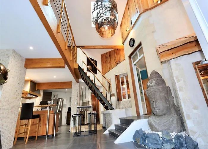 Villa Luxurious With Private Near Lacanau